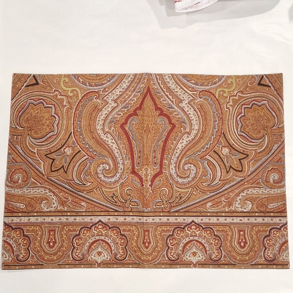 Pottery Barn 4 Placemats/6 Napkins